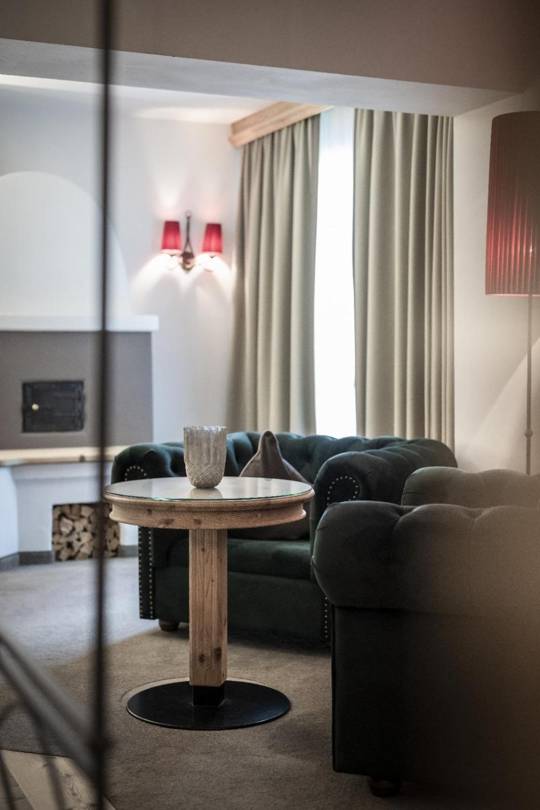 Hotel Acadia - Adults Mountain Home سيلفا دي فال جاردينا المظهر الخارجي الصورة